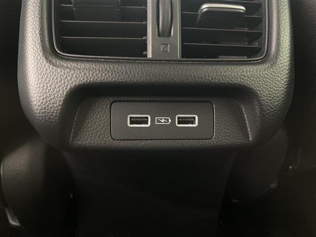 ZR-V e:HEV Z ワンオーナー BOSEスピーカー 全席シートヒーター 電動格納シート 追従有クルーズコントロール ディーラーOPナビ 18インチ純正AW 電動リアゲート(30枚目)