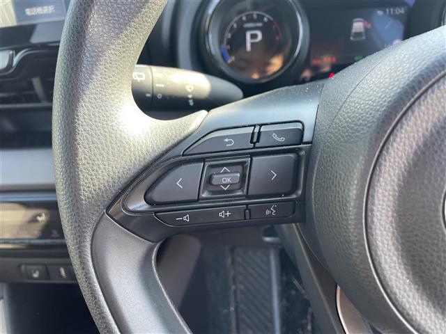 ヤリス Ｇ　コンフォートシートセット　純正ディスプレイオーディオナビ　全方位カメラ　衝突軽減ブレーキ　レーンキープアシスト　ＢＭＳ　ＥＴＣ　シートヒーター　フロアマット　ドアバイザー　ドライブレコーダー　禁煙車（5枚目）