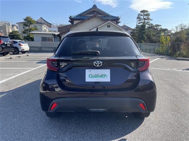 ヤリス Ｇ　コンフォートシートセット　純正ディスプレイオーディオナビ　全方位カメラ　衝突軽減ブレーキ　レーンキープアシスト　ＢＭＳ　ＥＴＣ　シートヒーター　フロアマット　ドアバイザー　ドライブレコーダー　禁煙車（20枚目）