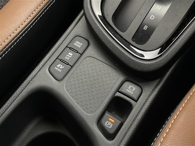 ヤリスクロス ハイブリッドZ アドベンチャー 純正8型ディスプレイオーディオナビ パノラミックビューモニター 衝突軽減ブレーキ ブラインドスポットモニター シートヒーター ビルトインETC 追従クルコン ステアリングヒーター スマートキ― 禁煙車(39枚目)