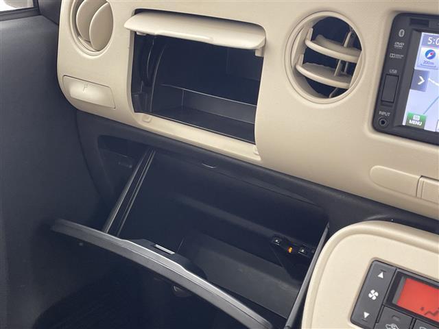 ミラココア ココアＸリミテッド　純正ナビ　Ｂｌｕｅｔｏｏｔｈ　ＣＤ　ＤＶＤ　バックモニター　ワンセグＴＶ　ドライブレコーダー　純正フロアマット　ＥＴＣ　リモコンキー　アイドリングストップ　電動格納ミラー　ドアバイザー　禁煙車（11枚目）