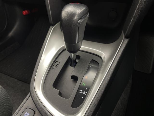 ヤリスクロス Ｇ　純正ナビ　パノラミックビューモニター　Ｂｌｕｅｔｏｏｔｈ　衝突軽減ブレーキ　追従クルコン　スマートキー　プッシュスタート　ＥＴＣ　ドラレコ　横滑り防止装置　純正１６インチアルミホイール　コーナーセンサ（19枚目）