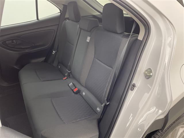 ヤリスクロス Ｇ　純正ナビ　パノラミックビューモニター　Ｂｌｕｅｔｏｏｔｈ　衝突軽減ブレーキ　追従クルコン　スマートキー　プッシュスタート　ＥＴＣ　ドラレコ　横滑り防止装置　純正１６インチアルミホイール　コーナーセンサ（24枚目）