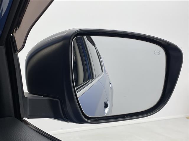 エクストレイル ２０Ｘ　エクストリーマーＸ　純正９型ナビ　フルセグＴＶ　パノラミックビューモニター　フリップダウンモニター　衝突軽減ブレーキ　スマートキー　プッシュスタート　追従クルコン　コーナーセンサー　ドラレコ　ＥＴＣ　ダウンヒルアシスト（10枚目）