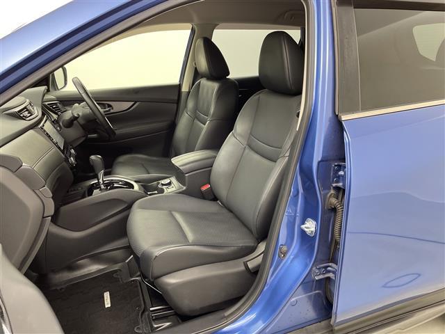 エクストレイル ２０Ｘ　エクストリーマーＸ　純正９型ナビ　フルセグＴＶ　パノラミックビューモニター　フリップダウンモニター　衝突軽減ブレーキ　スマートキー　プッシュスタート　追従クルコン　コーナーセンサー　ドラレコ　ＥＴＣ　ダウンヒルアシスト（19枚目）