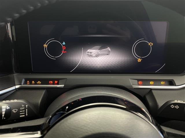 オーラ Ｇ　レザーエディション　純正９型ナビ　フルセグＴＶ　ＢＯＳＥプレミアムサウンド　プロパイロット　アラウンドビューモニター　ワイヤレス充電器　インテリジェントルームミラー　レザーシート　シートヒーター　ＥＴＣ２．０　禁煙車（13枚目）