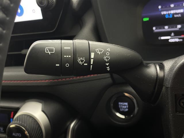 ＲＡＶ４ アドベンチャー　オフロードパッケージＩＩ　純正１０．５型ナビ　全方位カメラ　電動リアゲート　衝突軽減ブレーキ　レーンキープアシスト　ブラインドスポットモニター　レーダークルーズコントロール　寒冷地仕様　ルーフレール　ＬＥＤヘッドランプ　禁煙車（6枚目）