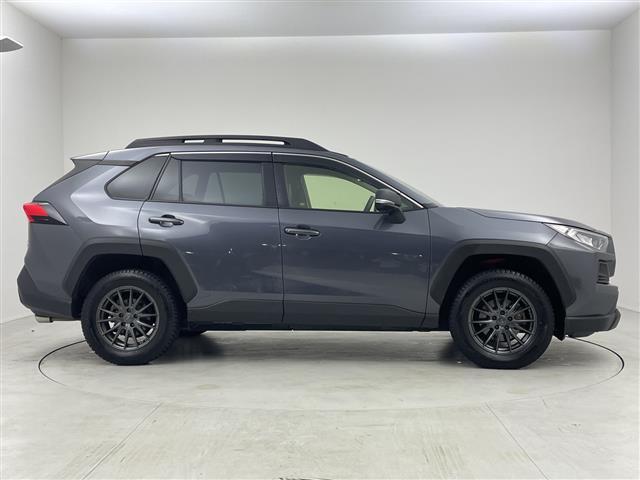 ＲＡＶ４ アドベンチャー　オフロードパッケージＩＩ　純正１０．５型ナビ　全方位カメラ　電動リアゲート　衝突軽減ブレーキ　レーンキープアシスト　ブラインドスポットモニター　レーダークルーズコントロール　寒冷地仕様　ルーフレール　ＬＥＤヘッドランプ　禁煙車（33枚目）