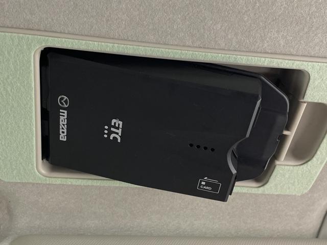 ＭＡＺＤＡ２ ＸＤプロアクティブ　純正ＳＤナビ　ＡＵＸ　バックカメラ　ＥＴＣ　純正フロアマット　ＵＳＢ入力端子　衝突被害軽減システム　横滑り防止装置　レーンアシスト　コーナーセンサー　社外ドラレコ　ＬＥＤオートライト　スマートキー（6枚目）