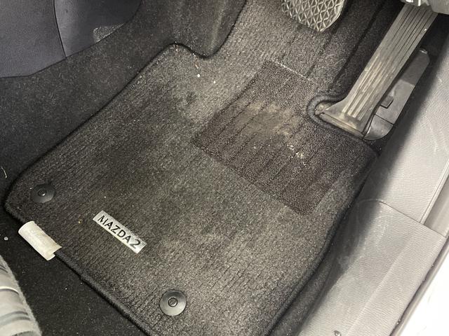 ＭＡＺＤＡ２ ＸＤプロアクティブ　純正ＳＤナビ　ＡＵＸ　バックカメラ　ＥＴＣ　純正フロアマット　ＵＳＢ入力端子　衝突被害軽減システム　横滑り防止装置　レーンアシスト　コーナーセンサー　社外ドラレコ　ＬＥＤオートライト　スマートキー（21枚目）