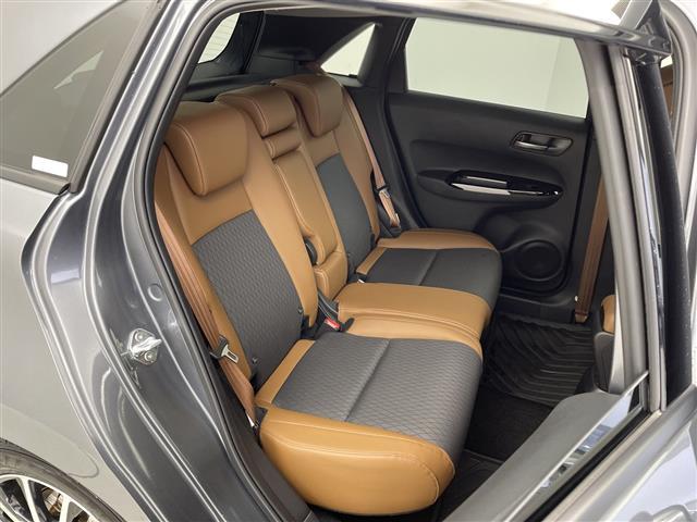 フィット ｅ：ＨＥＶリュクス　純正８インチナビ　バックカメラ　ステアリングヒーター　路外逸脱抑制機能　踏み間違い衝突被害軽減システム　衝突被害軽減ブレーキ　追従クルーズコントロール　ＥＴＣ　フォグライト　シートヒーター　禁煙車（20枚目）