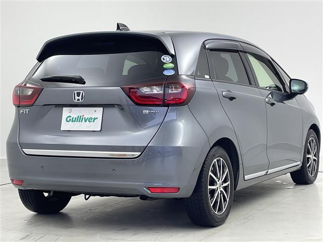 フィット ｅ：ＨＥＶリュクス　純正８インチナビ　バックカメラ　ステアリングヒーター　路外逸脱抑制機能　踏み間違い衝突被害軽減システム　衝突被害軽減ブレーキ　追従クルーズコントロール　ＥＴＣ　フォグライト　シートヒーター　禁煙車（30枚目）