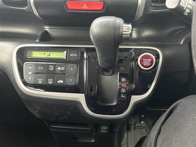 Ｎ－ＢＯＸ Ｇ　ＳＳパッケージ　社外ナビ　両側パワースライドドア　前後ドラレコ　アイドリングストップ　電格ミラー　純正ＡＷ１４インチ　チップアップシート　純正フロアマット　横滑り防止装置　ＡＢＳ　ドアバイザー　スマートキー（15枚目）