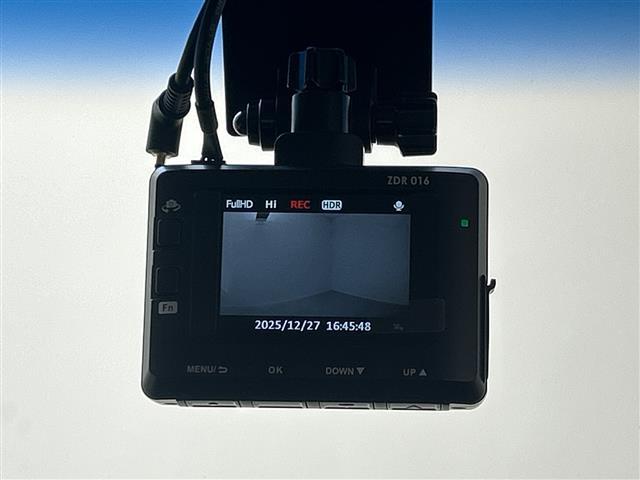 Ｎ－ＢＯＸ Ｇ　ＳＳパッケージ　社外ナビ　両側パワースライドドア　前後ドラレコ　アイドリングストップ　電格ミラー　純正ＡＷ１４インチ　チップアップシート　純正フロアマット　横滑り防止装置　ＡＢＳ　ドアバイザー　スマートキー（19枚目）