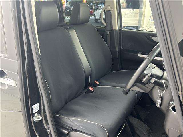 Ｎ－ＢＯＸカスタム Ｇ　ターボＳＳブラックスタイルパッケージ　純正ナビ　バックカメラ　フルセグＴＶ　ＥＴＣ　両側パワースライドドア　ＵＳＢプラグ　前席シートヒーター　クルコン　オートライト　ベンチシート　純正ＡＷ１５インチ　ＡＢＳ　衝突被害軽減システム（17枚目）