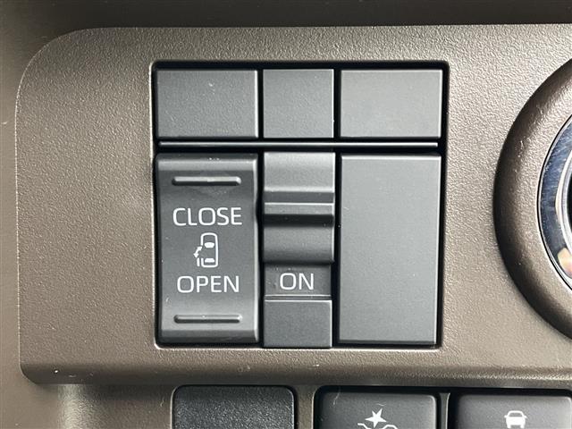 ルーミー Ｘ　純正ナビ　Ｂカメラ　ＥＴＣ　ドライブレコーダー　片側パワースライドドア　スマートキー　プッシュスタート　スマートアシスト　前後コーナーセンサー　オートハイビーム　電動格納ミラー　ＡＣ　エアバック（6枚目）