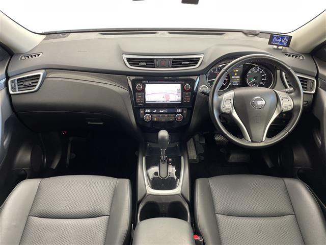 エクストレイル 20Xt エマージェンシーブレーキパッケージ 衝突軽減ブレーキ 純正SDナビ コーナーセンサー 全周囲カメラ ドライブレコーダー シートヒーター カプロンシート クルーズコントロール LEDヘッドライト アイドリングストップ ETC(3枚目)