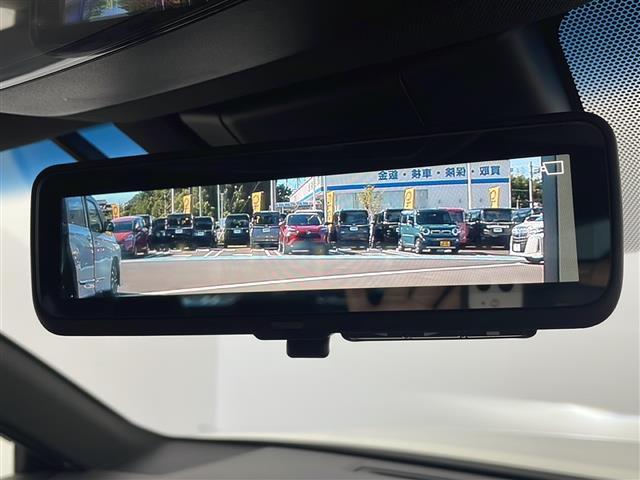クラウンハイブリッド ＲＳアドバンス　禁煙車／純正ナビ／フルセグＴＶ／パノラミックビュー／ビルトインＥＴＣ／デジタルインナーミラー／電動ムーンルーフ／ＴＡＮＡＢＥダウンサス／ＴＷＳ鍛造アルミ／純正フロアマット／純正ドアバイザー（20枚目）