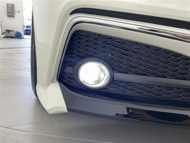 クラウンハイブリッド ＲＳアドバンス　禁煙車／純正ナビ／フルセグＴＶ／パノラミックビュー／ビルトインＥＴＣ／デジタルインナーミラー／電動ムーンルーフ／ＴＡＮＡＢＥダウンサス／ＴＷＳ鍛造アルミ／純正フロアマット／純正ドアバイザー（30枚目）