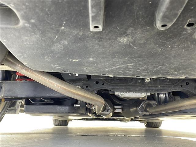 クラウンハイブリッド ＲＳアドバンス　禁煙車／純正ナビ／フルセグＴＶ／パノラミックビュー／ビルトインＥＴＣ／デジタルインナーミラー／電動ムーンルーフ／ＴＡＮＡＢＥダウンサス／ＴＷＳ鍛造アルミ／純正フロアマット／純正ドアバイザー（41枚目）