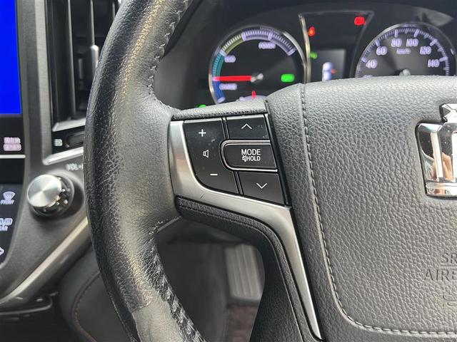 クラウンハイブリッド アスリートＳ　サンルーフ　レザーシート　純正８型ナビ　シートベンチレーション　シートヒーター　パワーシート　追従クルーズコントロール　ＨＩＤオートライト　純正１８インチアルミホイール　ビルトインＥＴＣ　前後ソナー（14枚目）