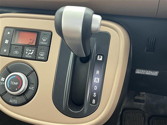 ミラココア ココアプラスＸ　純正ナビ／フルセグ／ＣＤ／ＤＶＤ／Ｂｌｕｅｔｏｏｔｈ／ＥＴＣ／ルーフレール／フロアマット／ドアバイザー／電動格納ミラー／エコアイドル／ＨＩＤヘッドライト／スマートキー（8枚目）