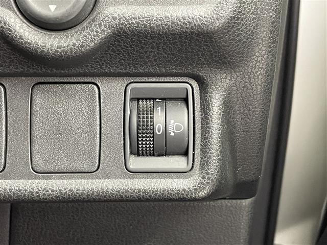 ノート Ｘ　ＤＩＧ－Ｓ　禁煙車　社外ナビ【ＣＮ－ＨＡ０１ＷＤ】　バックカメラ　ＥＴＣ　フルセグＴＶ　Ｂｌｕｅｔｏｏｔｈ　ＣＤ・ＤＶＤ　前後ドライブレコーダー　プッシュスタート　インテリジェントキー　スペアタイヤ（9枚目）