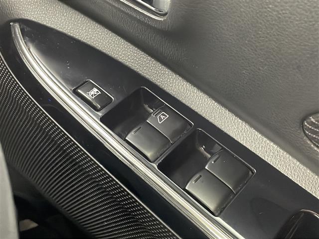 デイズルークス ハイウェイスター　Ｇターボ　禁煙車／純正ナビ／フルセグＴＶ／ＥＴＣ／アラウンドビューモニター／純正ドライブレコーダー／ＬＥＤヘッドライト／オートライト／両側パワースライドドア／純正フロアマット／純正ドアバイザー（19枚目）