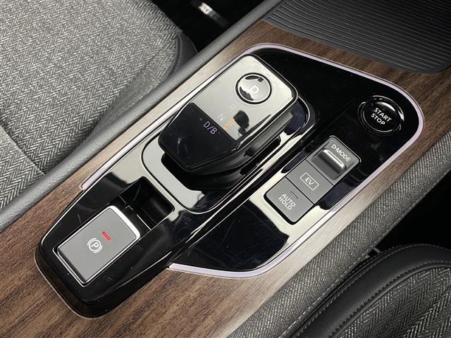 オーラ G 禁煙車/純正9インチメモリナビ/AM/FM/USB/BT/HDMI/Android Auto/フルセグ/TVキャンセラー/インテリジェントルームミラー/BOSEサウンド/純正ドライブレコーダー(8枚目)