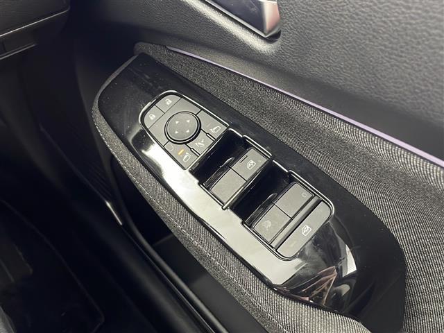 オーラ G 禁煙車/純正9インチメモリナビ/AM/FM/USB/BT/HDMI/Android Auto/フルセグ/TVキャンセラー/インテリジェントルームミラー/BOSEサウンド/純正ドライブレコーダー(19枚目)