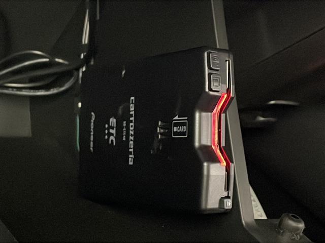 スペーシアギア ハイブリッドＸＺ　禁煙車／ケンウッド彩速ナビ／ＴＶ／ＥＴＣ／バックカメラ／デュアルカメラブレーキサポート／両側パワースライドドア／ＬＥＤヘッドライト／前席シートヒーター／フロアマット／ドアバイザー／プッシュスタート（18枚目）