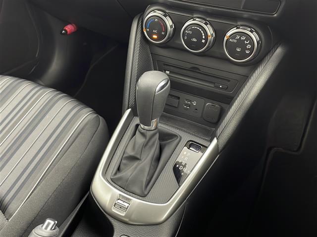 ＭＡＺＤＡ２ １５Ｓ　スマートエディション　禁煙車／特別仕様車／純正ナビ／フルセグＴＶ／バックカメラ／ＥＴＣ／３６０°ビューモニター／バックカメラ／アドバンストＳＣＢＳ／前後パーキングセンサー／ＬＥＤヘッドライト／スーパーＵＶ＆ＩＲカットガラス（7枚目）