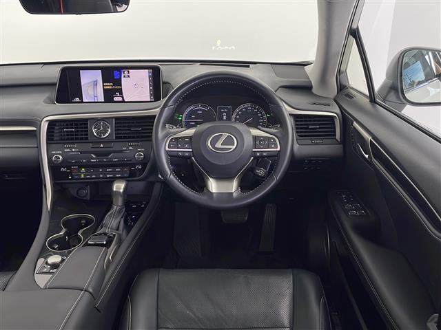RX RX450hブラックシークエンス 禁煙車/特別仕様車/純正ナビ/フルセグTV/ETC2.0/バックカメラ/サイドカメラ/電動パノラマルーフ/レクサスセーフティシステム+/LEDヘッドライト/本革シート/全席シートヒーター/純正マット(7枚目)