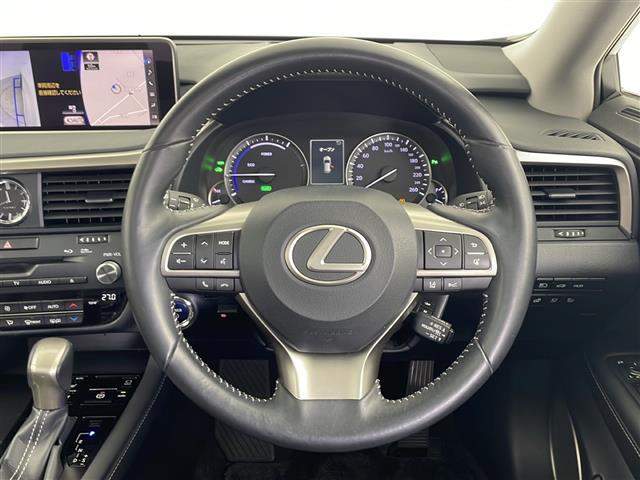 RX RX450hブラックシークエンス 禁煙車/特別仕様車/純正ナビ/フルセグTV/ETC2.0/バックカメラ/サイドカメラ/電動パノラマルーフ/レクサスセーフティシステム+/LEDヘッドライト/本革シート/全席シートヒーター/純正マット(14枚目)