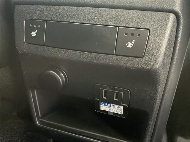 RX RX450hブラックシークエンス 禁煙車/特別仕様車/純正ナビ/フルセグTV/ETC2.0/バックカメラ/サイドカメラ/電動パノラマルーフ/レクサスセーフティシステム+/LEDヘッドライト/本革シート/全席シートヒーター/純正マット(22枚目)