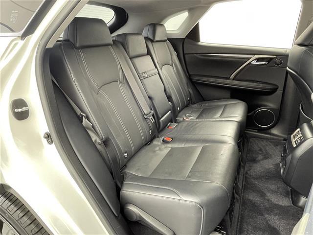 RX RX450hブラックシークエンス 禁煙車/特別仕様車/純正ナビ/フルセグTV/ETC2.0/バックカメラ/サイドカメラ/電動パノラマルーフ/レクサスセーフティシステム+/LEDヘッドライト/本革シート/全席シートヒーター/純正マット(26枚目)