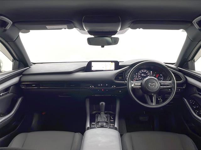 MAZDA3ファストバック 15Sツーリング(2枚目)