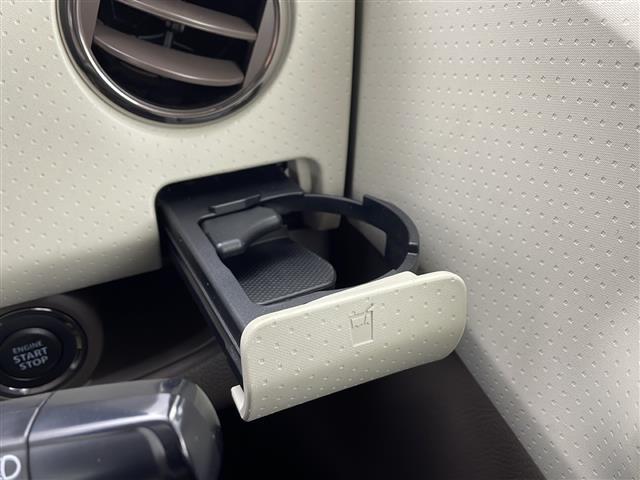 モコ ドルチェＸ　禁煙車／ワンオーナー／純正ナビ／フルセグＴＶ／ＥＴＣ／バイキセノンヘッドライト／オートライト／合皮ツートンシート／革巻きステア／ステアスイッチ／プッシュスタート／純正フロアマット／純正ドアバイザー（18枚目）