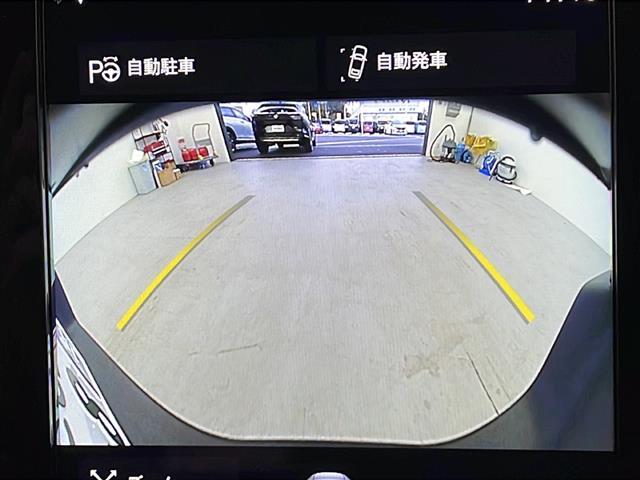 XC40 B4 AWD Rデザイン 禁煙車/4WD/純正ナビ/フルセグTV/ETC/360°ビューカメラ/シティセーフティ/ヌバック&ファインナッパコンビシート/前席パワーシート/全席シートヒーター/ハーマンカードン/純正フロアマット(30枚目)