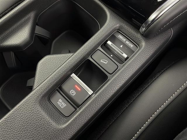 ヴェゼル e:HEV Z R7年10月登録済未使用車/ホンダコネクトナビ/フルセグTV/バックカメラ/ETC2.0/ホンダセンシング/BSM/ADB/後退出庫サポート/フルLEDライト/パワーバックドア/コンビシート(7枚目)