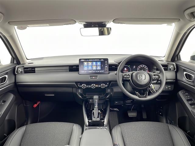ヴェゼル e:HEV Z R7年10月登録済未使用車/ホンダコネクトナビ/フルセグTV/バックカメラ/ETC2.0/ホンダセンシング/BSM/ADB/後退出庫サポート/フルLEDライト/パワーバックドア/コンビシート(42枚目)