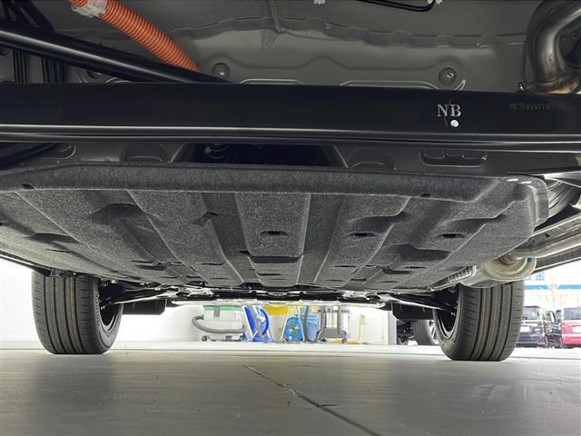 ヴェゼル e:HEV Z R7年10月登録済未使用車/ホンダコネクトナビ/フルセグTV/バックカメラ/ETC2.0/ホンダセンシング/BSM/ADB/後退出庫サポート/フルLEDライト/パワーバックドア/コンビシート(32枚目)