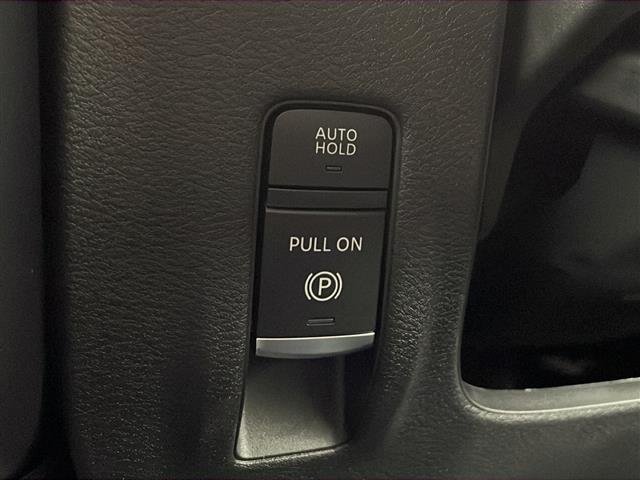 セレナ e-パワー ハイウェイスターV 登録済未使用車/ニッサンコネクトナビ/フルセグTV/ETC2.0/前後ドラレコ/360°カメラ/デジタルルームミラー/後席モニター/プロパイロット/エマブレ/アダプティブLEDライト/両側パワスラ(15枚目)