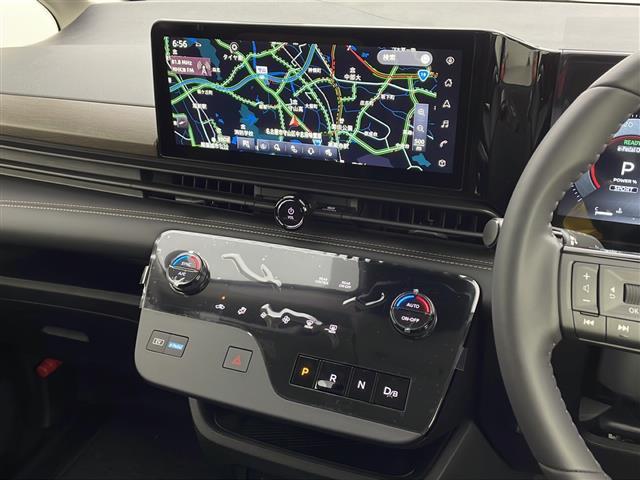 セレナ e-パワー ハイウェイスターV 登録済未使用車/ニッサンコネクトナビ/フルセグTV/ETC2.0/前後ドラレコ/360°カメラ/デジタルルームミラー/後席モニター/プロパイロット/エマブレ/アダプティブLEDライト/両側パワスラ(17枚目)