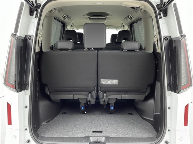 セレナ e-パワー ハイウェイスターV 登録済未使用車/ニッサンコネクトナビ/フルセグTV/ETC2.0/前後ドラレコ/360°カメラ/デジタルルームミラー/後席モニター/プロパイロット/エマブレ/アダプティブLEDライト/両側パワスラ(27枚目)