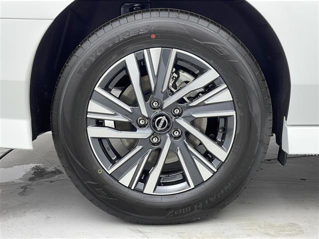 セレナ e-パワー ハイウェイスターV 登録済未使用車/ニッサンコネクトナビ/フルセグTV/ETC2.0/前後ドラレコ/360°カメラ/デジタルルームミラー/後席モニター/プロパイロット/エマブレ/アダプティブLEDライト/両側パワスラ(31枚目)