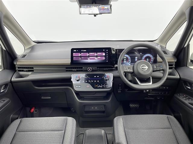 セレナ e-パワー ハイウェイスターV 登録済未使用車/ニッサンコネクトナビ/フルセグTV/ETC2.0/前後ドラレコ/360°カメラ/デジタルルームミラー/後席モニター/プロパイロット/エマブレ/アダプティブLEDライト/両側パワスラ(42枚目)