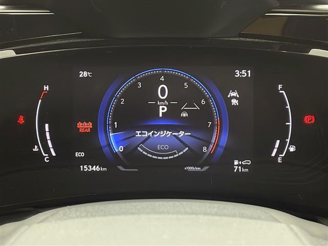 ＮＸ ＮＸ２５０　バージョンＬ　１４インチ純正ナビ　パノラミックビューモニター　パノラマサンルーフ　ルーフレール　フルセグＴＶ　デジタルインナーミラー　前後方ドライブレコーダー　パワーバックドア　レクサスセーフティシステム＋　ＥＴＣ（6枚目）