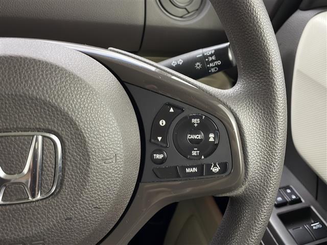 Ｎ－ＢＯＸ Ｇ・Ｌホンダセンシング　／ＧａｔｈｅｒｓディーラーＯＰナビ／ＡＭ／ＦＭ／ＣＤ／ＤＶＤ／フルセグＴＶ／ｉＰｏｄ／ＳＤ／ＵＳＢ／ＢＴ／ＡＵＸ／ビルトインＥＴＣ／助手席側パワースライドドア／スマートキー＆プッシュスタート（6枚目）