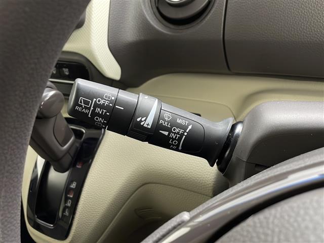 Ｎ－ＢＯＸ Ｇ・Ｌホンダセンシング　／ＧａｔｈｅｒｓディーラーＯＰナビ／ＡＭ／ＦＭ／ＣＤ／ＤＶＤ／フルセグＴＶ／ｉＰｏｄ／ＳＤ／ＵＳＢ／ＢＴ／ＡＵＸ／ビルトインＥＴＣ／助手席側パワースライドドア／スマートキー＆プッシュスタート（7枚目）